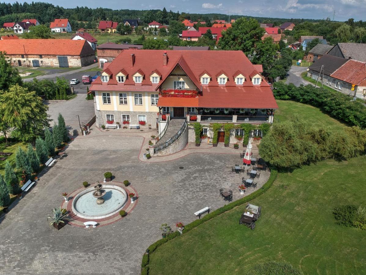 Zespol Palacowo-Parkowy Badzow Polkowice Exteriér fotografie