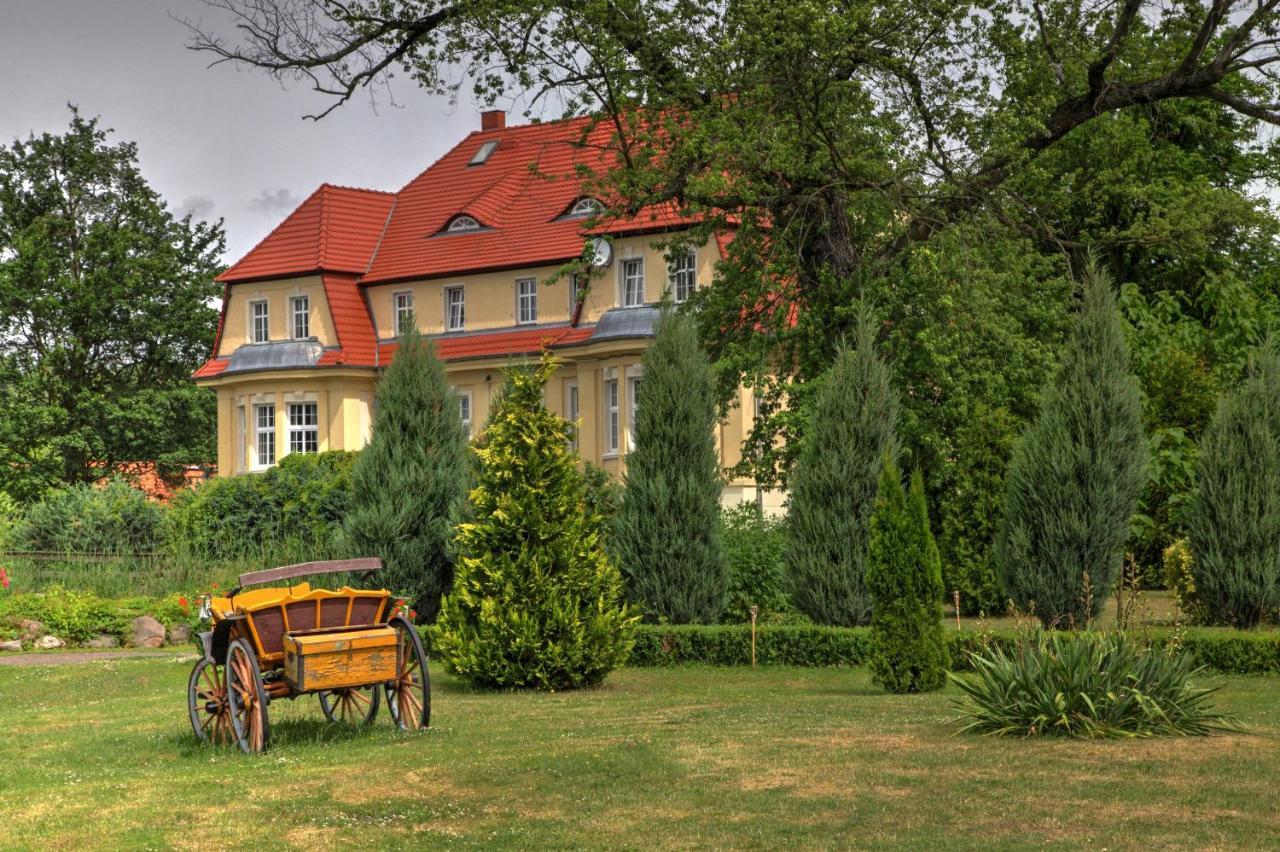 Zespol Palacowo-Parkowy Badzow Polkowice Exteriér fotografie