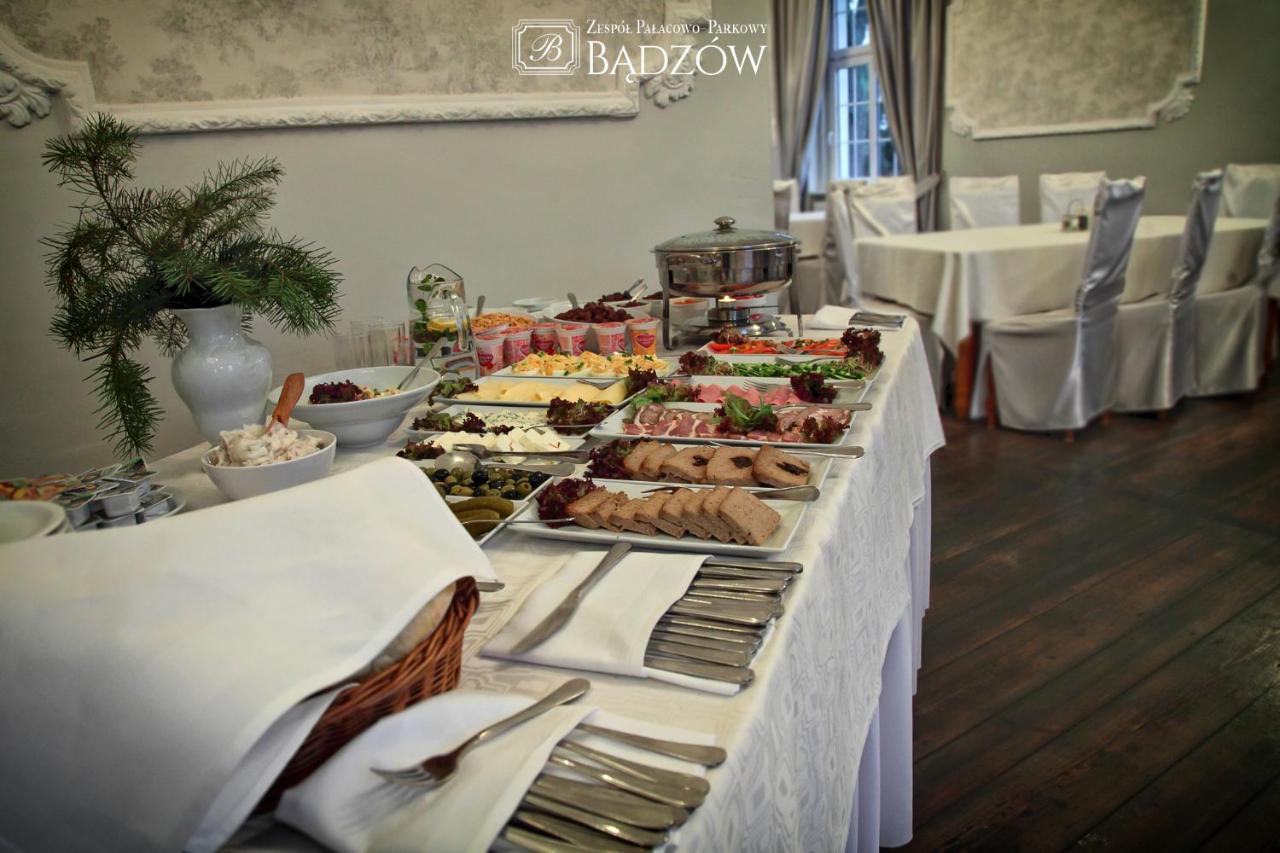 Zespol Palacowo-Parkowy Badzow Polkowice Exteriér fotografie