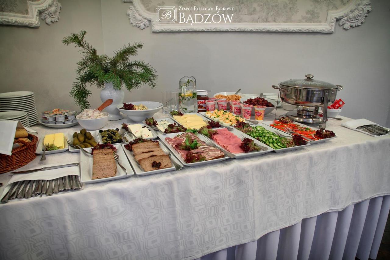 Zespol Palacowo-Parkowy Badzow Polkowice Exteriér fotografie